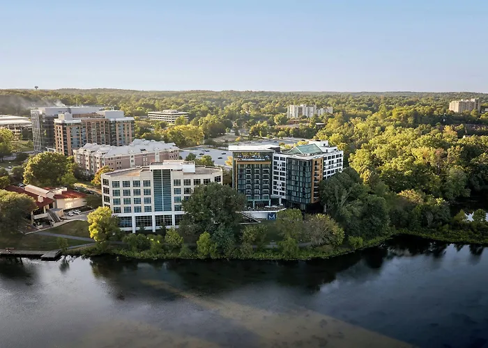 Merriweather Lakehouse Hotel, Autograph Collection